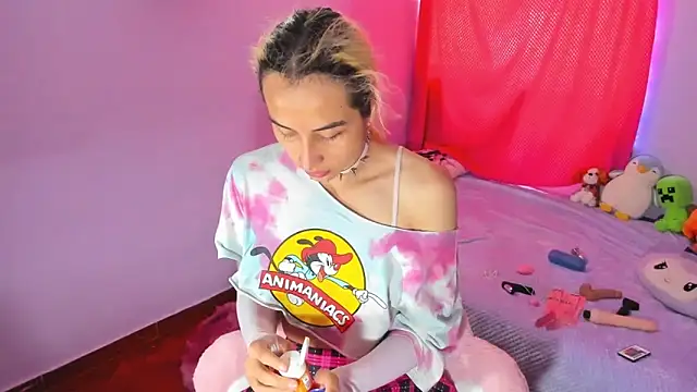 Snapshot of Elis-Darling chatting on February 14, 6:15 pm Elis-Darling online show from February 14, 6:15 pm