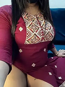 Snapshot of SSiya- chatting on July 22, 7:00 am SSiya- online show from July 22, 7:00 am
