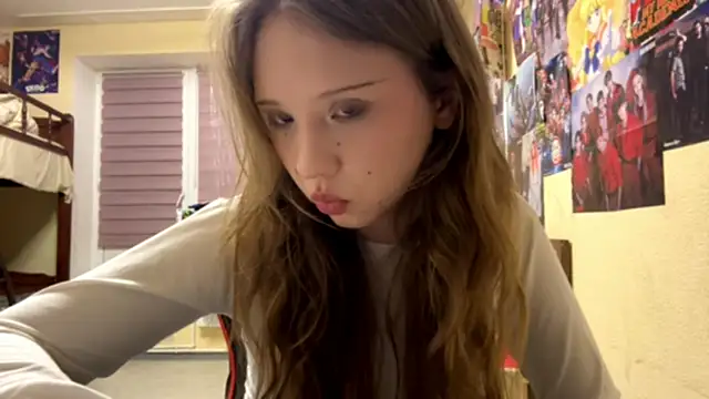 Snapshot of Princessofcashe chatting on February 5, 3:05 pm Princessofcashe online show from February 5, 3:05 pm