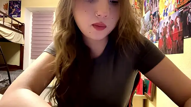 Snapshot of Princessofcashe chatting on February 15, 3:31 pm Princessofcashe online show from February 15, 3:31 pm