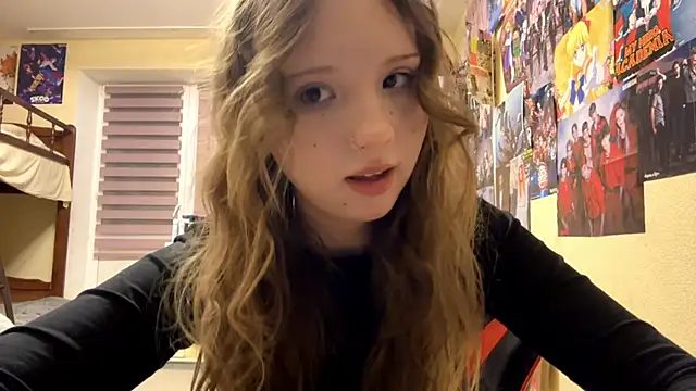 Snapshot of Princessofcashe chatting on February 18, 3:41 pm Princessofcashe online show from February 18, 3:41 pm