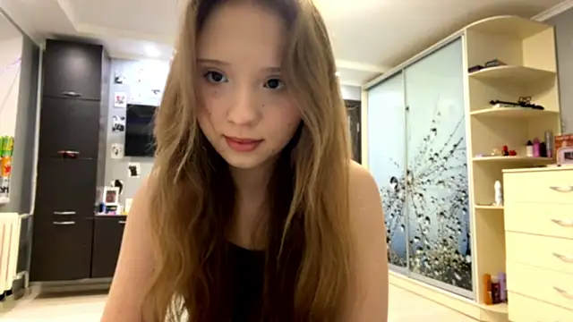 Snapshot of Princessofcashe chatting on March 12, 4:13 pm Princessofcashe online show from March 12, 4:13 pm