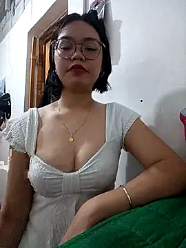 Snapshot of lwkfine chatting on December 20, 5:53 pm lwkfine online show from December 20, 5:53 pm