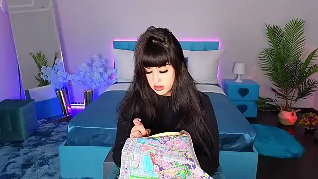 EvaNani online show from December 16, 3:28 pm