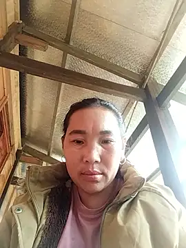 shy-jan online show from December 17, 5:35 am