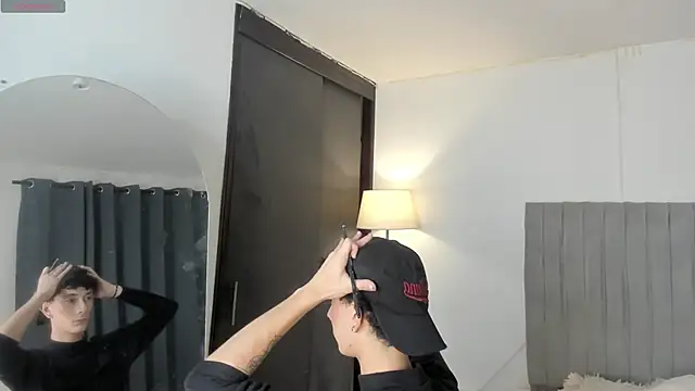 im thomass online show from March 10, 2:55 pm