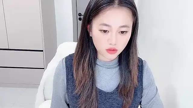 Amireux-8 online show from February 22, 1:09 pm