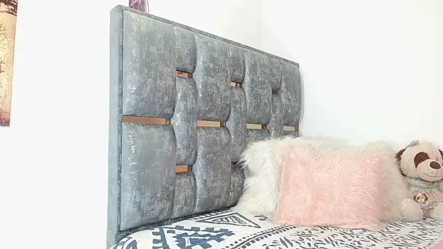 titania1502 online show from January 6, 11:40 pm