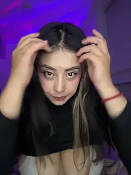 justmariee online show from March 10, 6:29 am