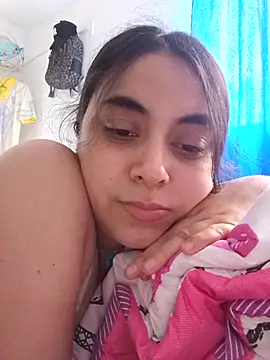 latin mommy  online show from March 17, 1:03 pm