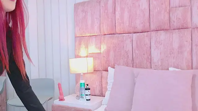 ScarlettFoox online show from February 19, 6:59 pm