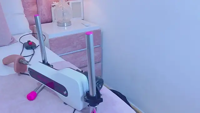 ScarlettFoox online show from March 12, 6:47 pm