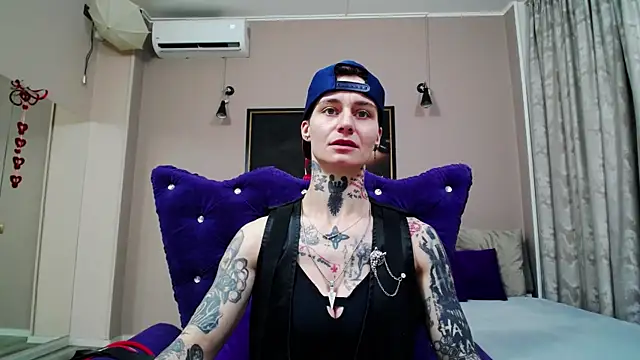 Snapshot of KennyXSX chatting on June 1, 11:56 am KennyXSX online show from June 1, 11:56 am