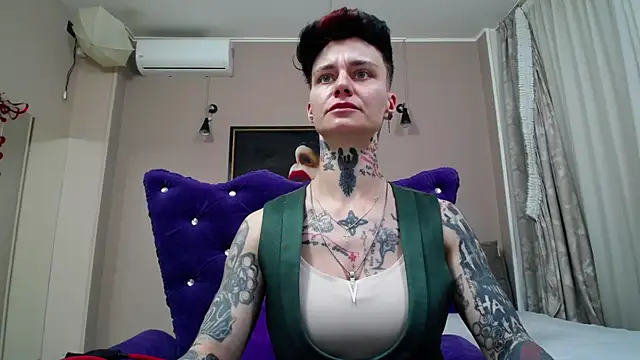 Snapshot of KennyXSX chatting on June 3, 12:08 pm KennyXSX online show from June 3, 12:08 pm