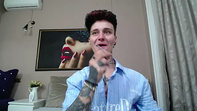Snapshot of KennyXSX chatting on June 17, 11:34 am KennyXSX online show from June 17, 11:34 am