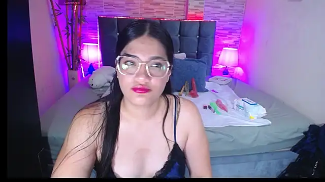 Valeri hot22 online show from May 2, 8:25 pm