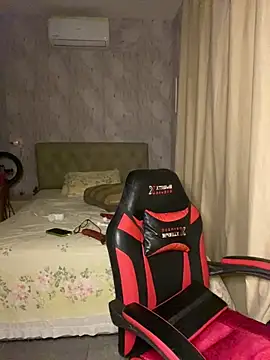 Snapshot of Kacaah chatting on March 7, 6:21 am Kacaah online show from March 7, 6:21 am