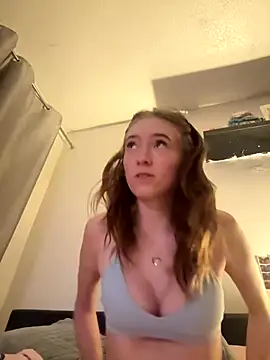 Snapshot of Keriacat_ chatting on December 18, 4:51 am Keriacat online show from December 18, 4:51 am