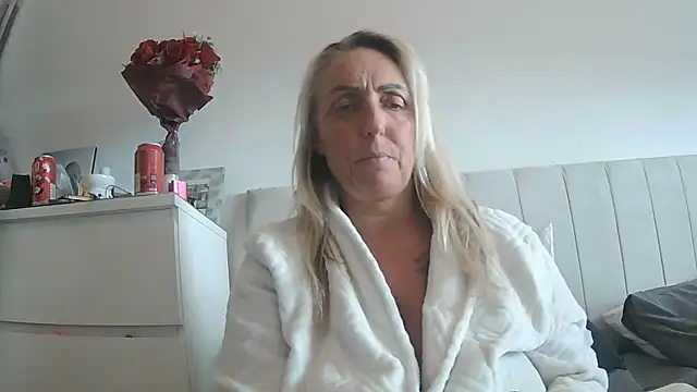 theblondecocklover online show from June 7, 4:44 pm