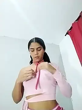 Emily hot26 online show from December 18, 9:43 pm