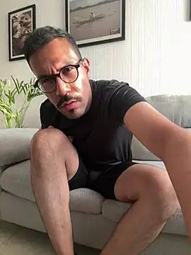Snapshot of AdrianGarcia89 chatting on May 24, 12:37 am AdrianGarcia89 online show from May 24, 12:37 am