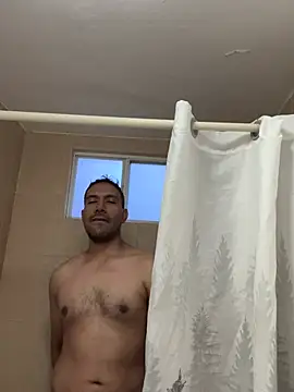 Snapshot of AdrianGarcia89 chatting on June 8, 1:28 am AdrianGarcia89 online show from June 8, 1:28 am