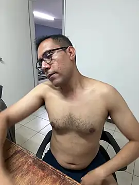 Snapshot of AdrianGarcia89 chatting on June 11, 2:53 am AdrianGarcia89 online show from June 11, 2:53 am
