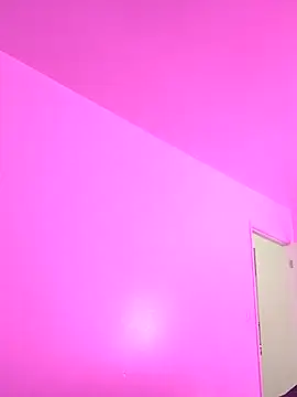 Snapshot of AverageAnt_ chatting on February 23, 8:01 am AverageAnt online show from February 23, 8:01 am