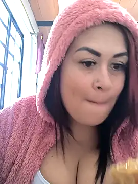 Snapshot of Natymendoza998 chatting on January 6, 7:50 pm Natymendoza998 online show from January 6, 7:50 pm