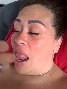 Snapshot of Natymendoza998 chatting on March 15, 6:47 pm Natymendoza998 online show from March 15, 6:47 pm