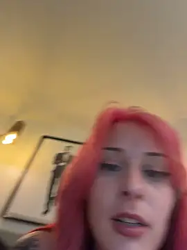 itscleomoon online show from February 27, 7:30 am