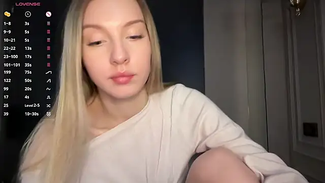 blondinkaa online show from March 30, 6:09 pm