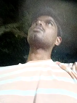 Snapshot of Anji8639 chatting on December 19, 3:52 pm Anji8639 online show from December 19, 3:52 pm