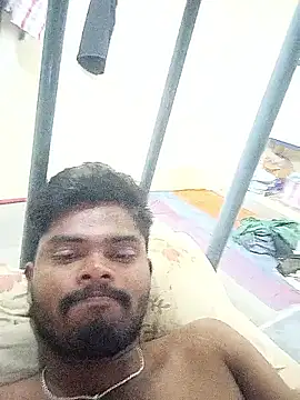 Snapshot of Anji8639 chatting on January 16, 2:48 am Anji8639 online show from January 16, 2:48 am