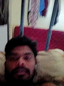 Snapshot of Anji8639 chatting on February 3, 9:58 am Anji8639 online show from February 3, 9:58 am