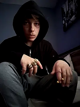 boolboy27 online show from March 20, 3:06 pm