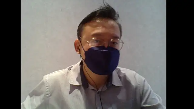 littlegoddyboy online show from March 18, 9:23 am