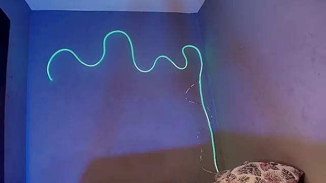 saramaartinez online show from December 22, 12:02 pm