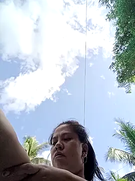 Snapshot of annawet chatting on May 11, 7:14 am annawet online show from May 11, 7:14 am