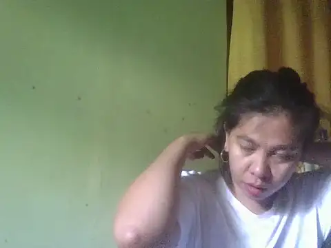 Snapshot of annawet chatting on June 23, 7:17 am annawet online show from June 23, 7:17 am