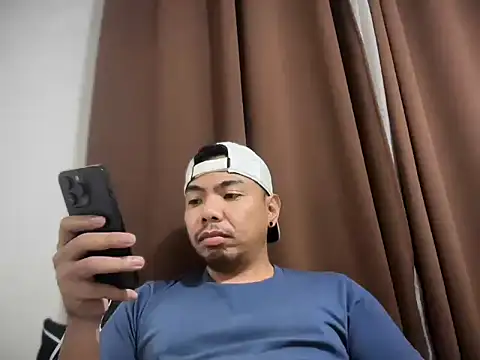 chubbybear 08 online show from February 8, 6:33 pm