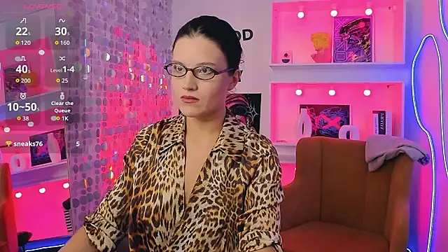 RowenMoon online show from February 14, 10:06 pm