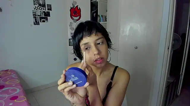 Snapshot of harakitty_ chatting on March 16, 11:20 pm harakitty online show from March 16, 11:20 pm