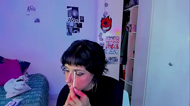 Snapshot of harakitty_ chatting on March 27, 7:24 pm harakitty online show from March 27, 7:24 pm
