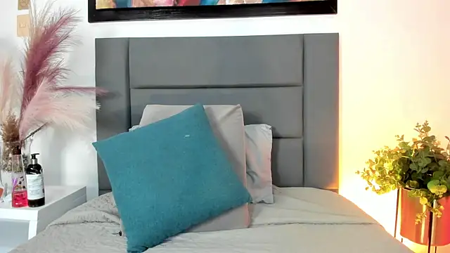 GahiaBelucci online show from February 26, 11:53 am