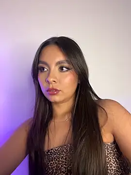 Nicollewest1 online show from February 14, 3:03 am