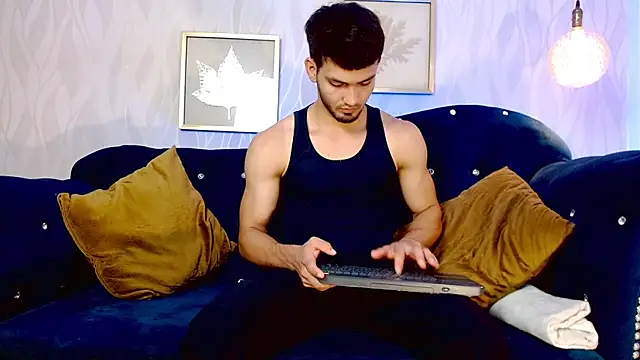 Snapshot of HarryFosster chatting on June 4, 6:36 pm HarryFosster online show from June 4, 6:36 pm