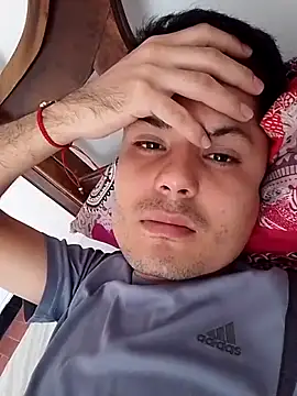 Snapshot of Maicol190 chatting on December 19, 2:35 pm Maicol190 online show from December 19, 2:35 pm