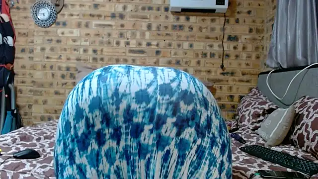 AFRICANBOOTYLICIOUS online show from June 14, 9:39 pm