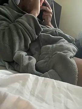 Snapshot of PAMI777 chatting on February 1, 9:19 am PAMI777 online show from February 1, 9:19 am